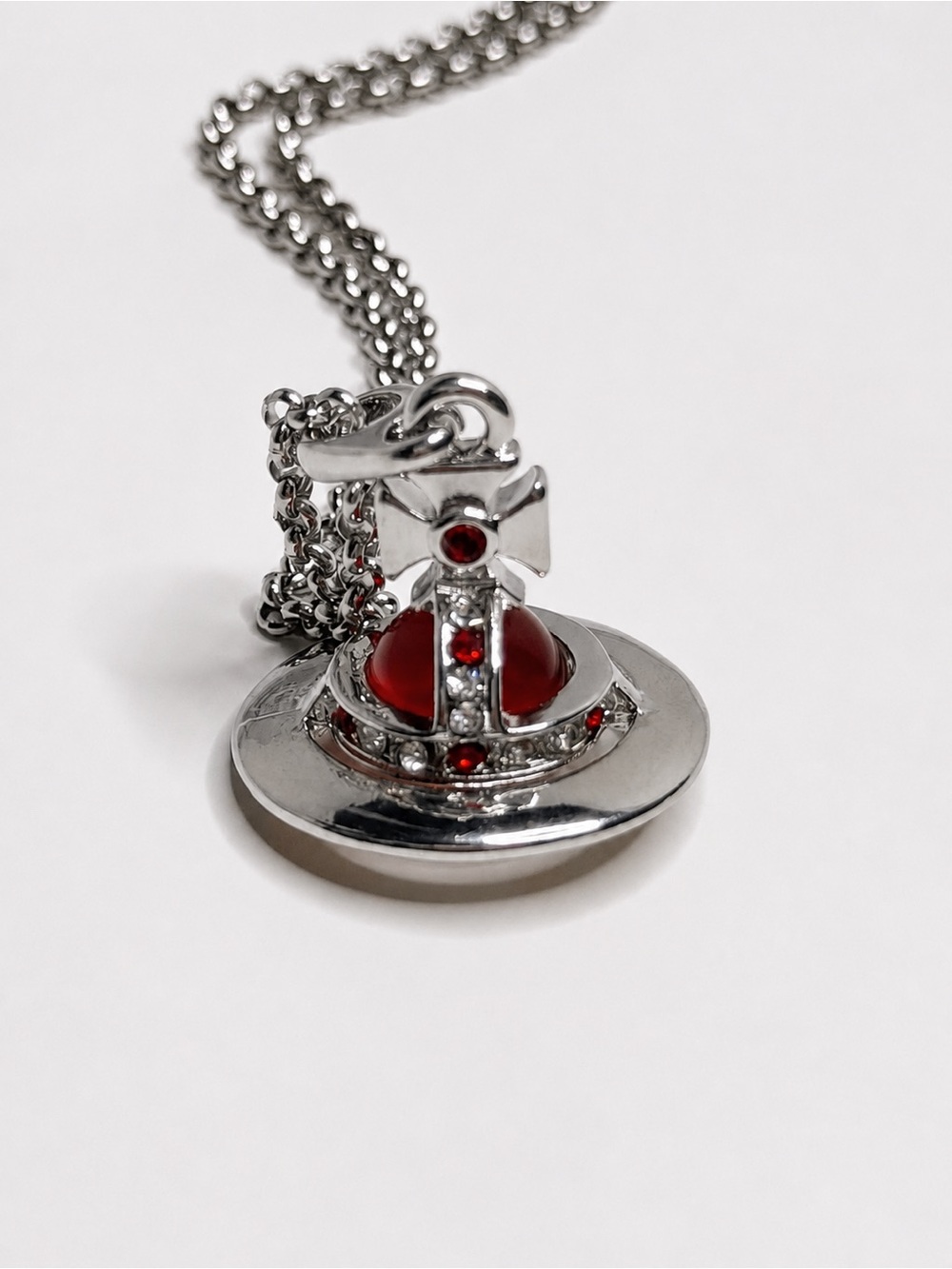 Vivienne Westwood New Tiny Orb Necklace Red Crystal Silver-Tone - Picture 2 of 5